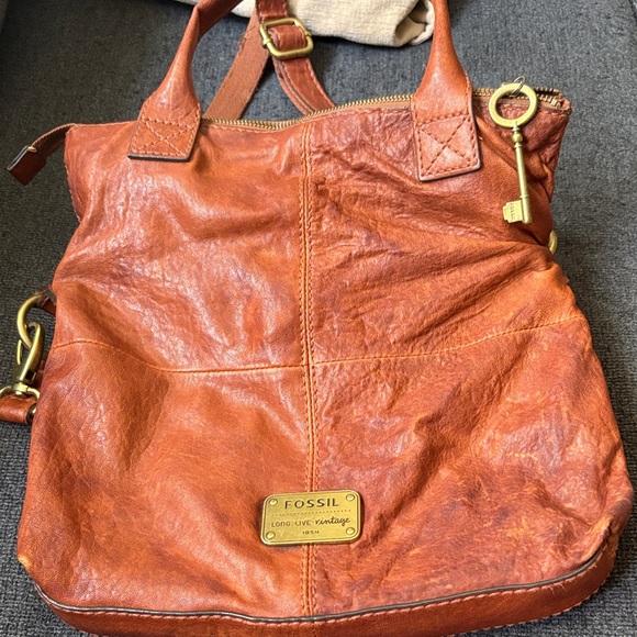 Fossil Women's Tan Leather Tote - Picture 1 of 13